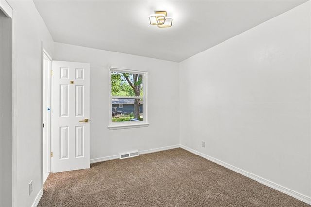 4514 E 113th Street, Kansas City, MO 64137