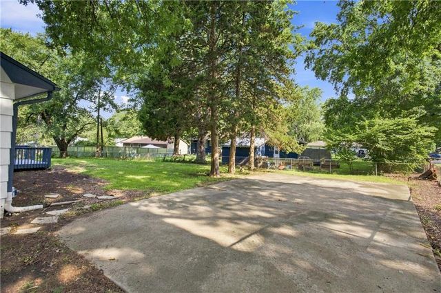 4514 E 113th Street, Kansas City, MO 64137