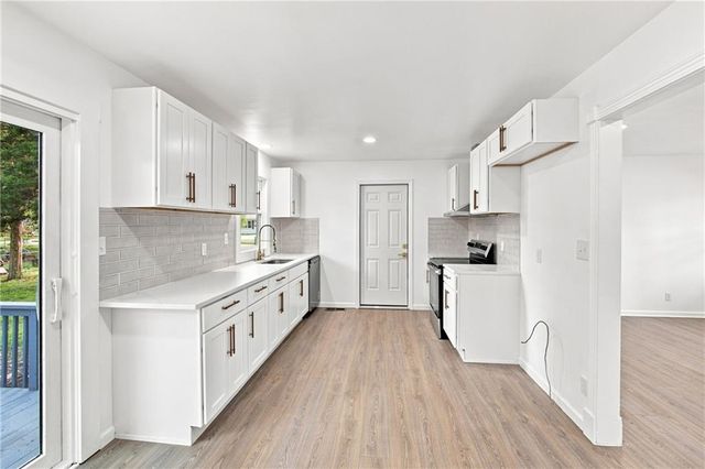 4514 E 113th Street, Kansas City, MO 64137