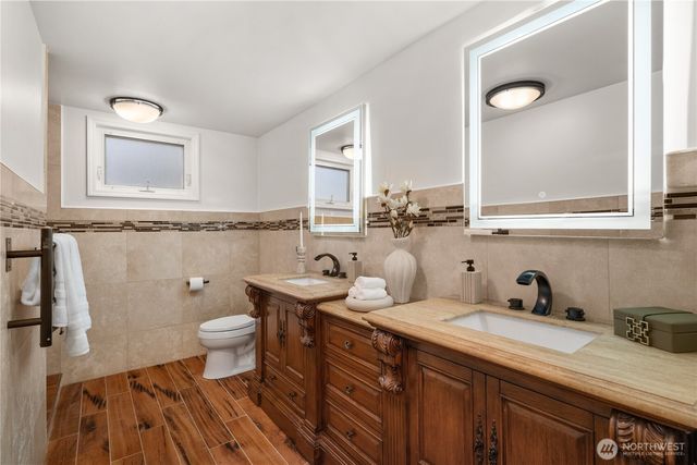 8201 172nd Avenue NE, Redmond, WA 98052