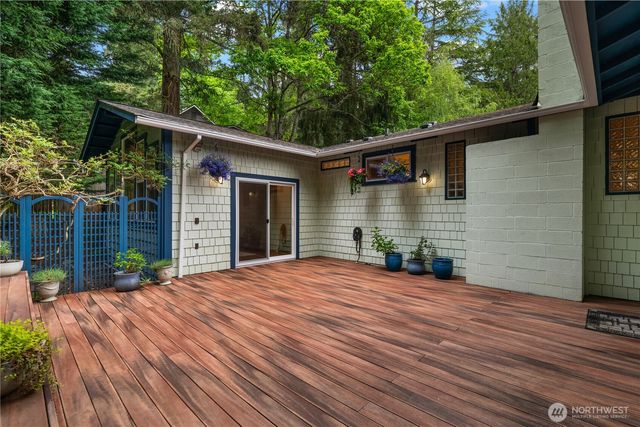 8201 172nd Avenue NE, Redmond, WA 98052