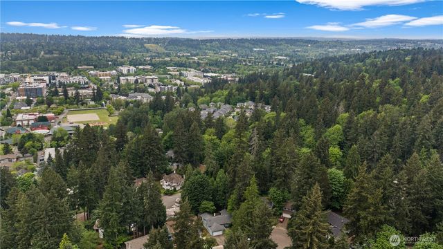 8201 172nd Avenue NE, Redmond, WA 98052