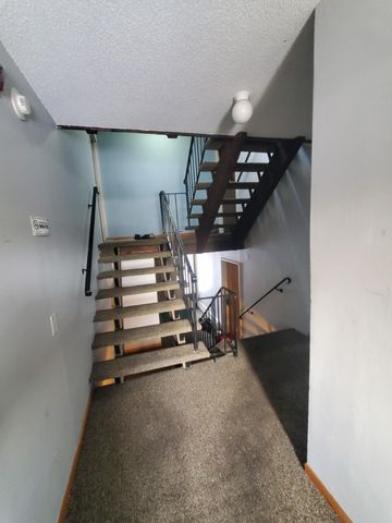 12932 Nicollet Avenue 102, Burnsville, MN 55337