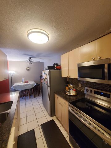 12932 Nicollet Avenue 102, Burnsville, MN 55337