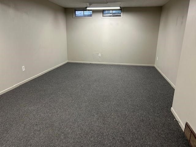 756 Knolls Court, West Des Moines, IA 50265