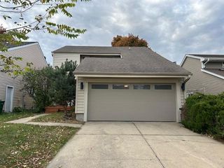 756 Knolls Court, West Des Moines, IA 50265