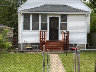 10026 S Indiana Avenue, Chicago, IL 60628