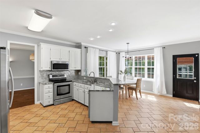 12101 Carolina Oak Circle, Charlotte, NC 28273