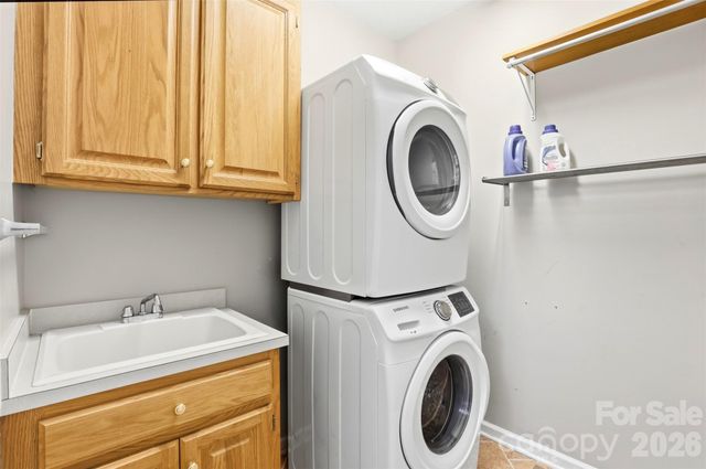 12101 Carolina Oak Circle, Charlotte, NC 28273