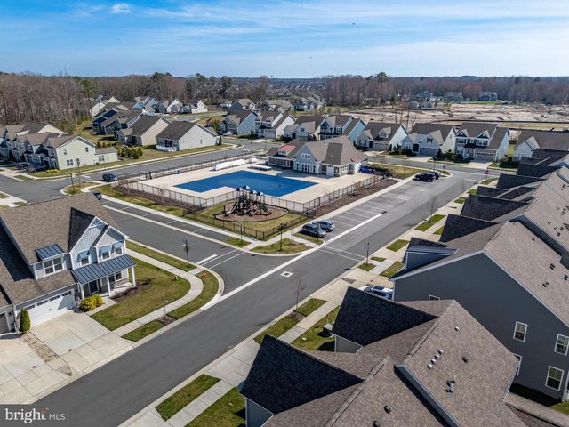 37033 BARRINGTON PKWY, Millville, DE 19967