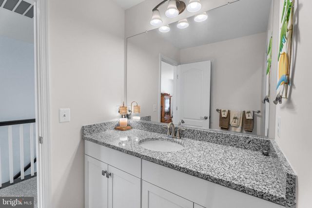 37033 BARRINGTON PKWY, Millville, DE 19967