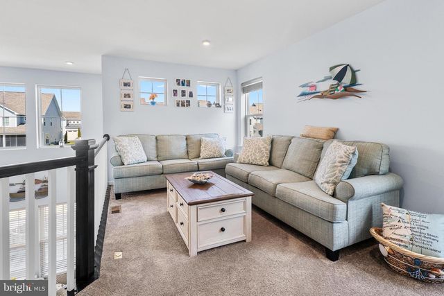 37033 BARRINGTON PKWY, Millville, DE 19967