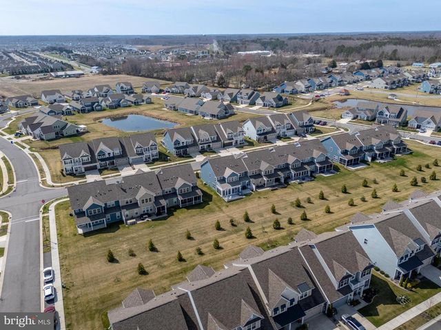 37033 BARRINGTON PKWY, Millville, DE 19967