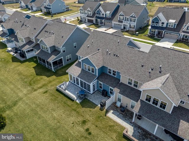 37033 BARRINGTON PKWY, Millville, DE 19967