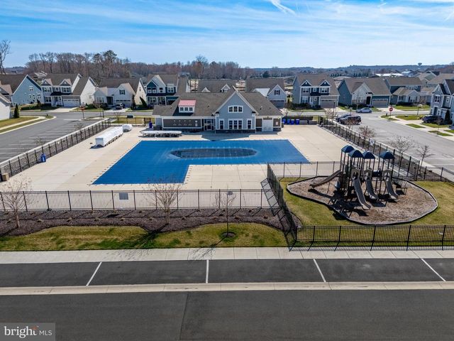 37033 BARRINGTON PKWY, Millville, DE 19967