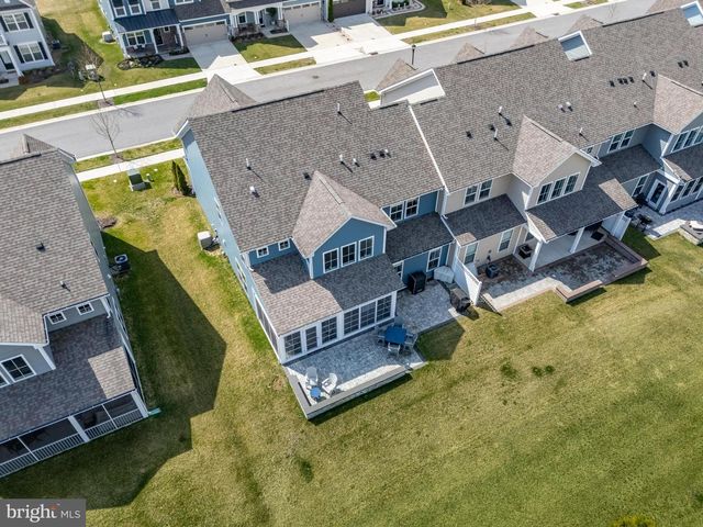 37033 BARRINGTON PKWY, Millville, DE 19967