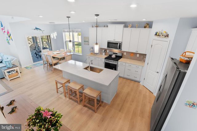 37033 BARRINGTON PKWY, Millville, DE 19967