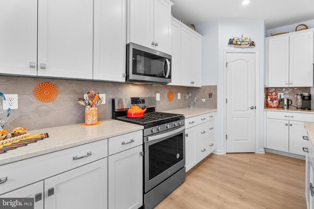 37033 BARRINGTON PKWY, Millville, DE 19967