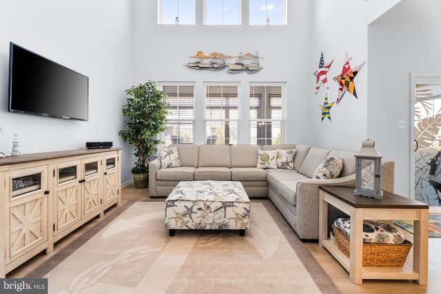 37033 BARRINGTON PKWY, Millville, DE 19967