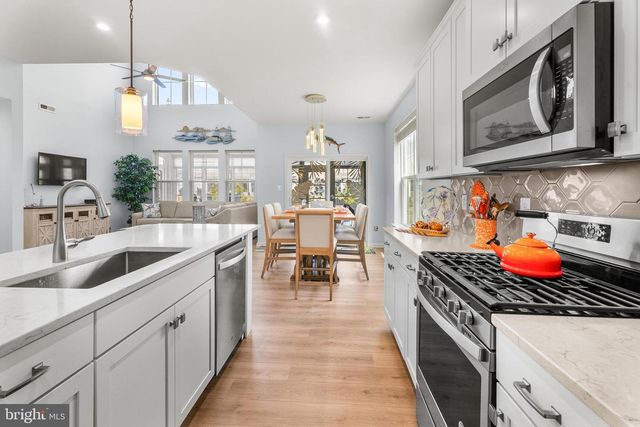 37033 BARRINGTON PKWY, Millville, DE 19967