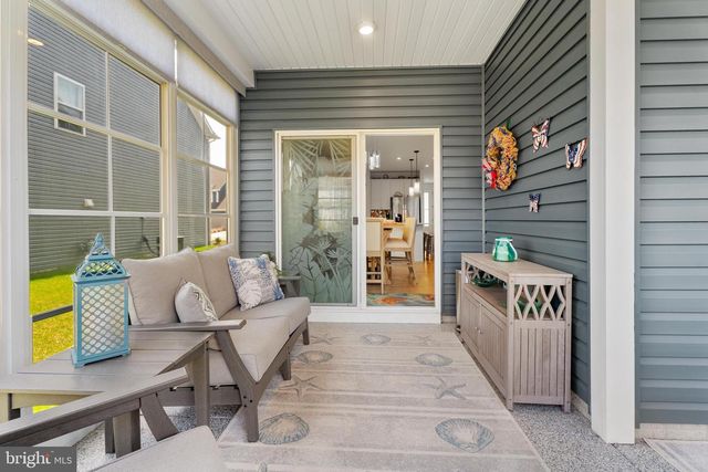 37033 BARRINGTON PKWY, Millville, DE 19967