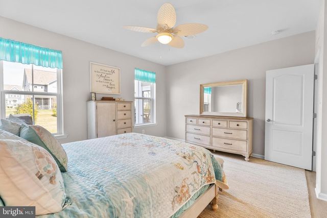 37033 BARRINGTON PKWY, Millville, DE 19967