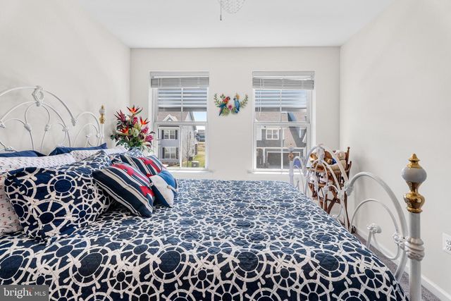 37033 BARRINGTON PKWY, Millville, DE 19967