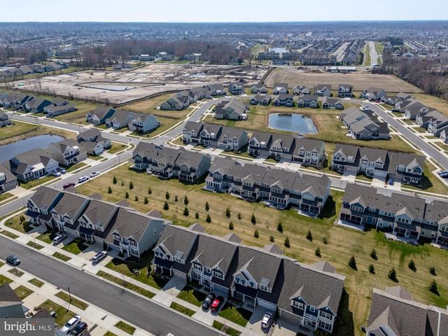 37033 BARRINGTON PKWY, Millville, DE 19967