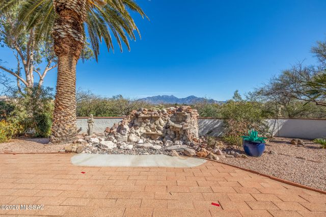 1041 W Mission Twin Buttes Road, Green Valley, AZ 85622