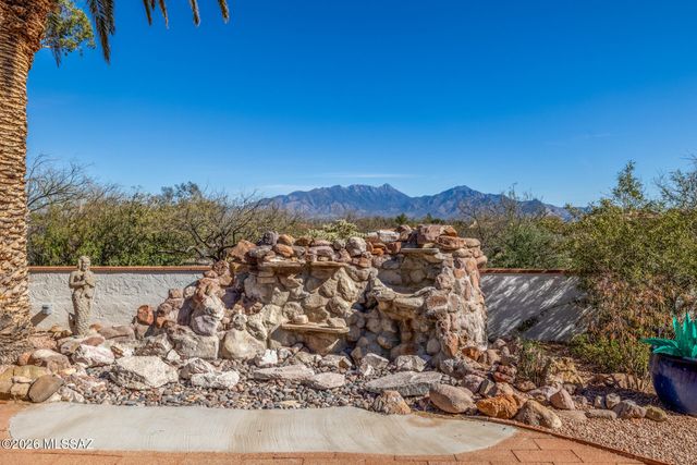1041 W Mission Twin Buttes Road, Green Valley, AZ 85622