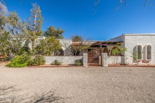 1041 W Mission Twin Buttes Road, Green Valley, AZ 85622