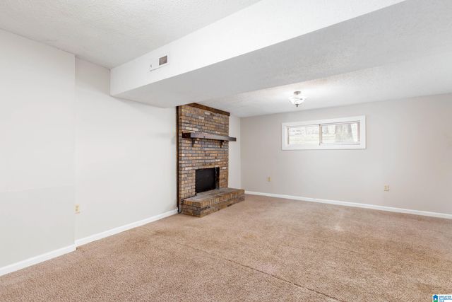 3211 EDENBURG DRIVE, Hueytown, AL 35023