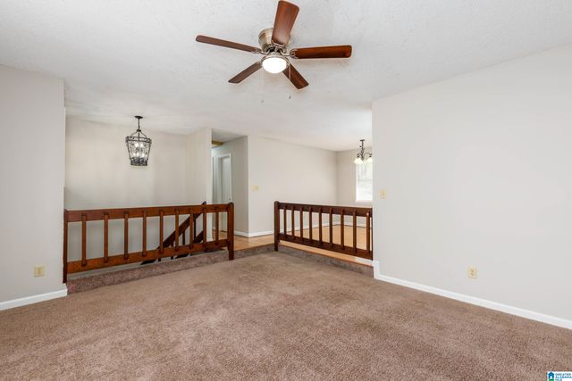 3211 EDENBURG DRIVE, Hueytown, AL 35023