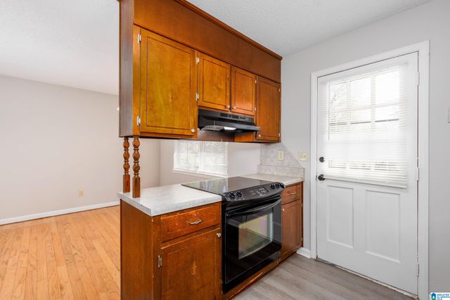 3211 EDENBURG DRIVE, Hueytown, AL 35023