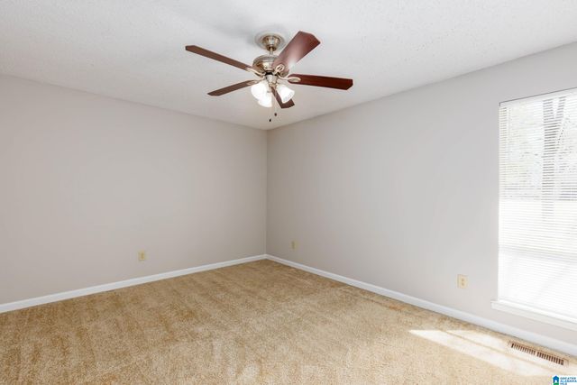 3211 EDENBURG DRIVE, Hueytown, AL 35023