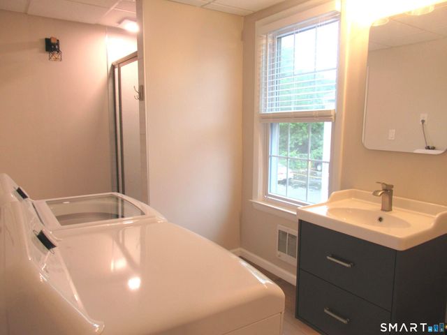 353 North Main Street, Bristol, CT 06010