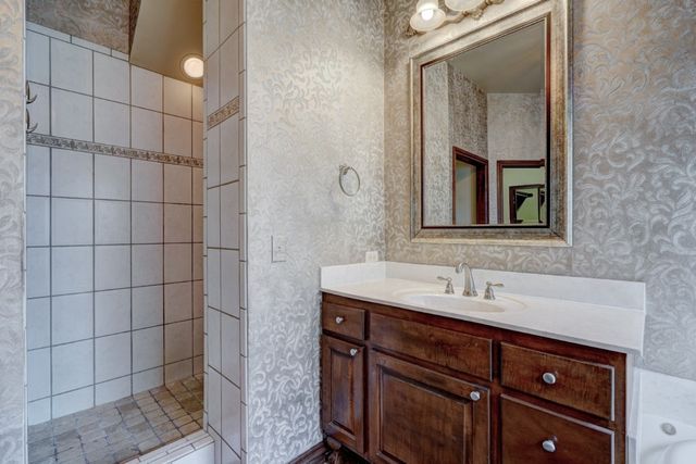 6205 Valley Ridge Drive, Edmond, OK 73034