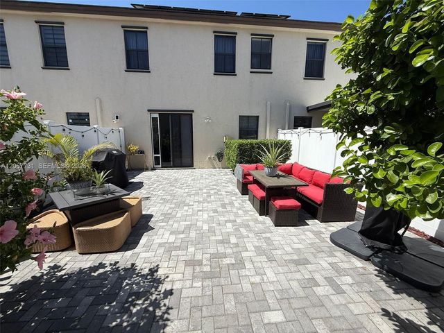 3382 W 112th Street, Hialeah, FL 33018