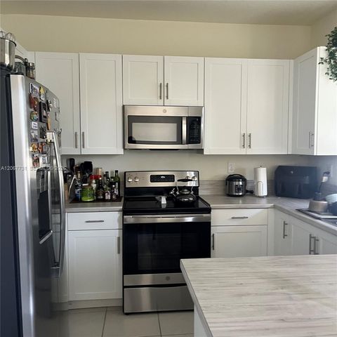 3382 W 112th Street, Hialeah, FL 33018