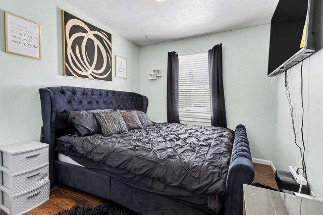 2117 Lakewood Drive, Kalamazoo Twp, MI 49048