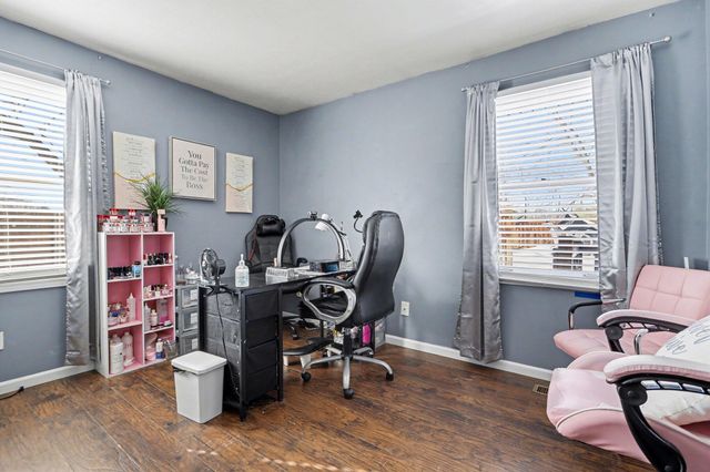 2117 Lakewood Drive, Kalamazoo Twp, MI 49048