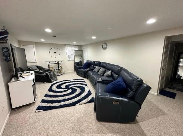 2117 Lakewood Drive, Kalamazoo Twp, MI 49048