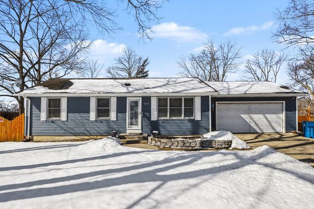 2117 Lakewood Drive, Kalamazoo Twp, MI 49048