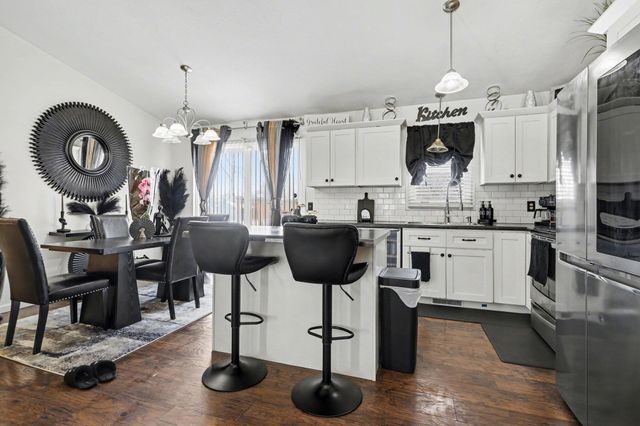 2117 Lakewood Drive, Kalamazoo Twp, MI 49048