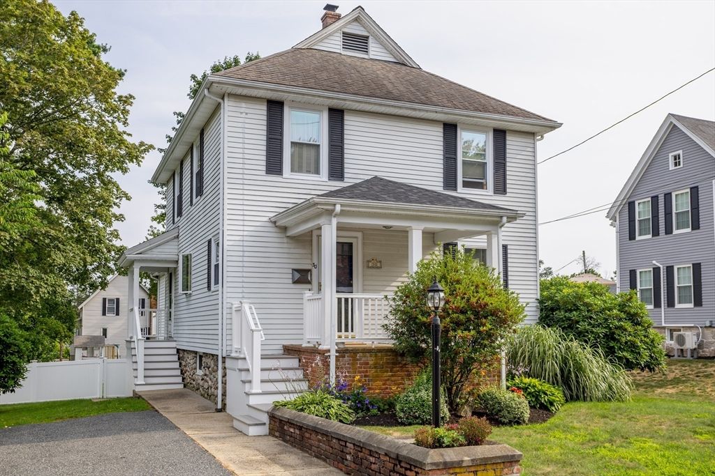 30 Pleasant St, Milford, MA 01757