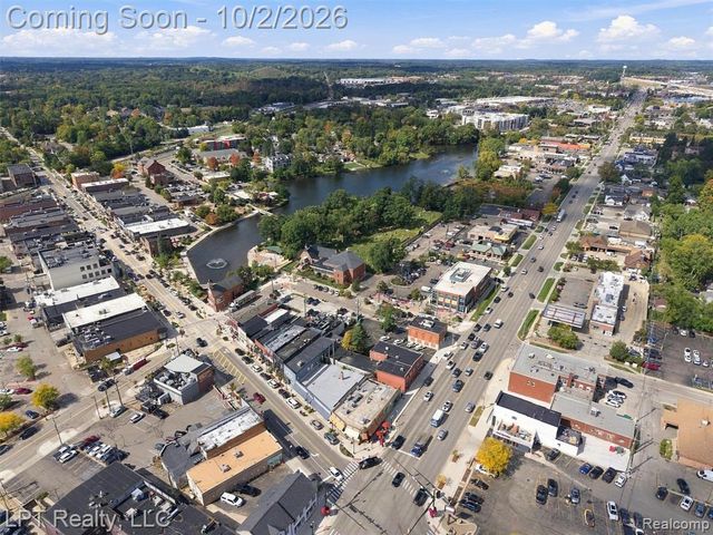 725 S 3rd Street, Brighton, MI 48116