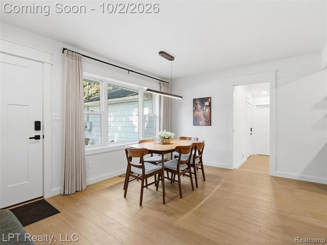 725 S 3rd Street, Brighton, MI 48116