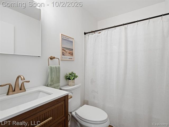 725 S 3rd Street, Brighton, MI 48116