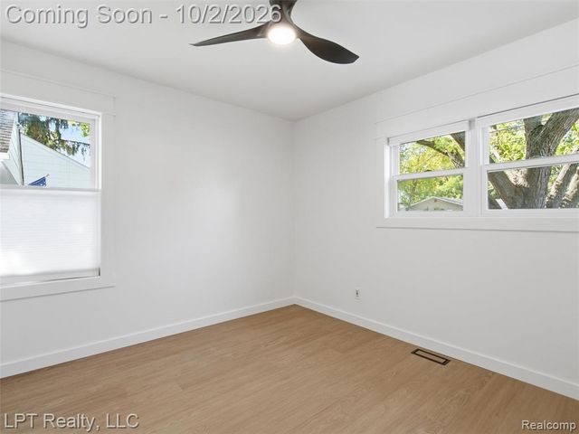 725 S 3rd Street, Brighton, MI 48116