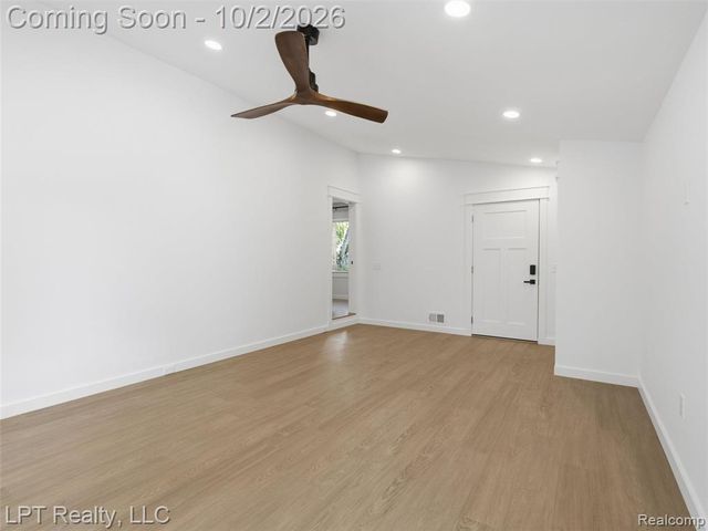725 S 3rd Street, Brighton, MI 48116